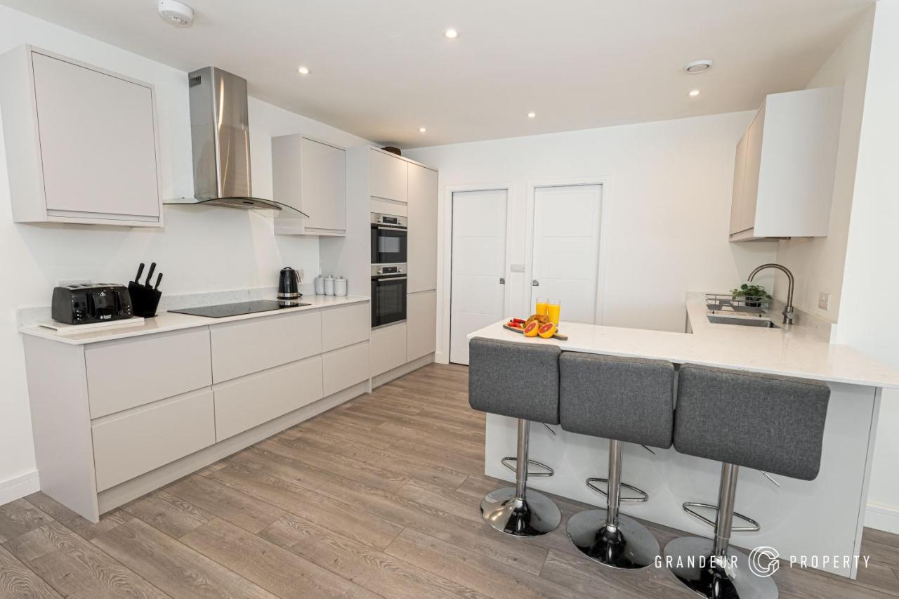 Carbery Lux By Grandeur Property Bournemouth Exterior photo